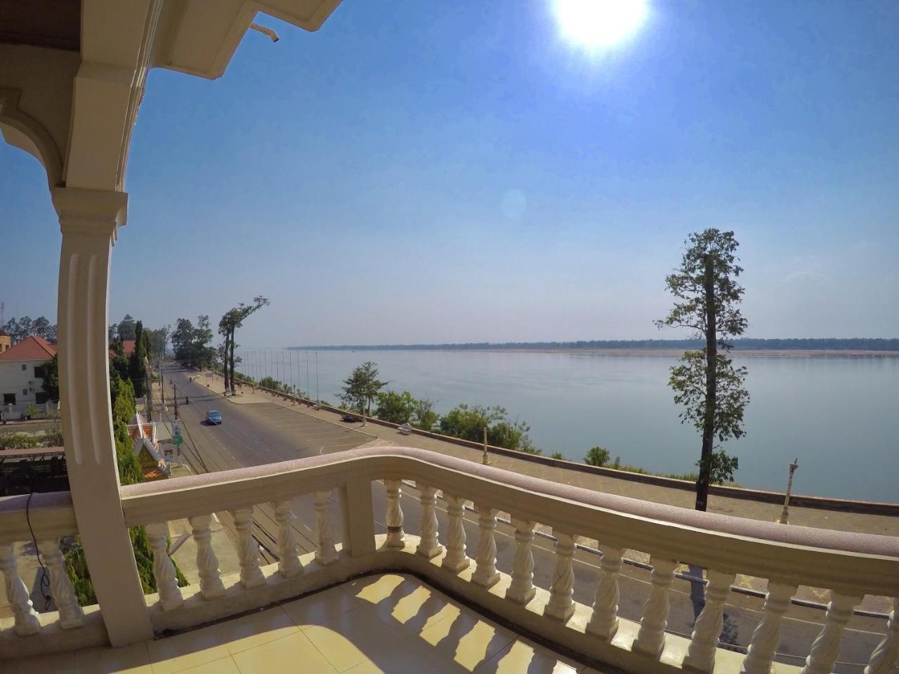 Hengheng II Guest House Kratyeh Kültér fotó